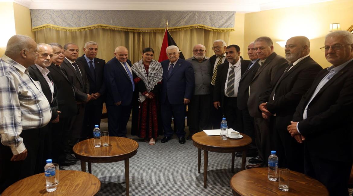الرئيس محمود عباس، يستقبل وفدا من المنظمات الشعبية في لبنان