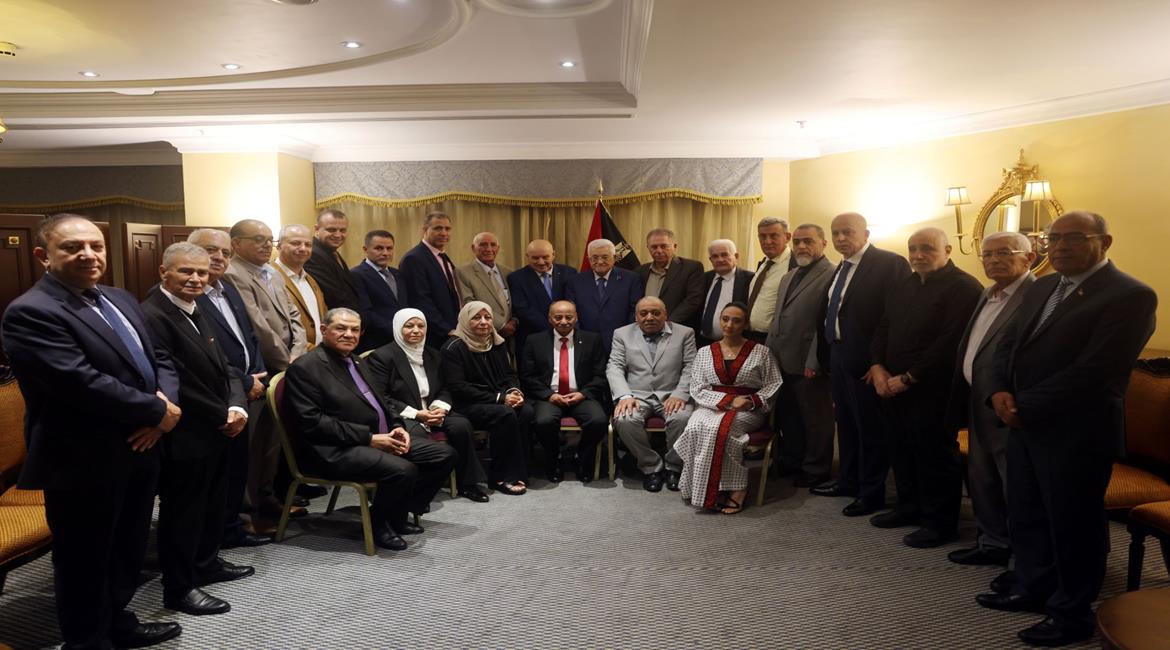 الرئيس محمود عباس، خلال لقائه وفد من لجنة إقليم حركة التحرير الوطني الفلسطيني "فتح" في لبنان
