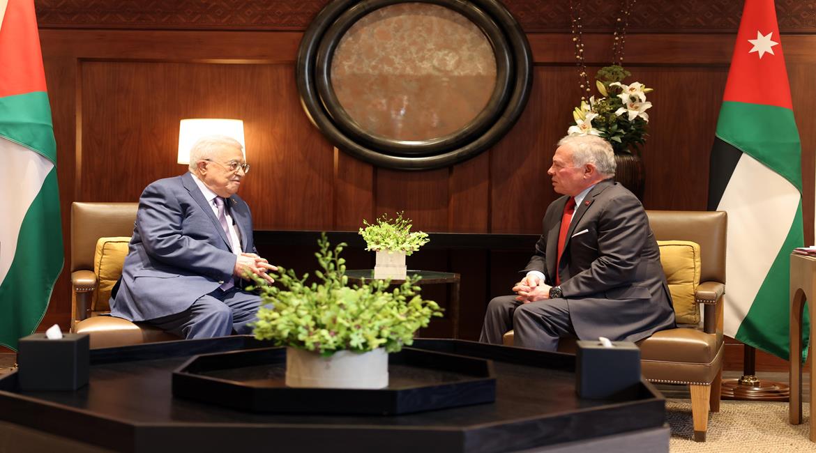 الرئيس محمود عباس، يلتقي ملك المملكة الأردنية الهاشمية عبد الله الثاني بن الحسين في العاصمة الأردنية عمان
