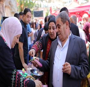 بيت لحم - افتتاح سوق الباذنجان البتيري السابع في بتير غرب بيت لحم